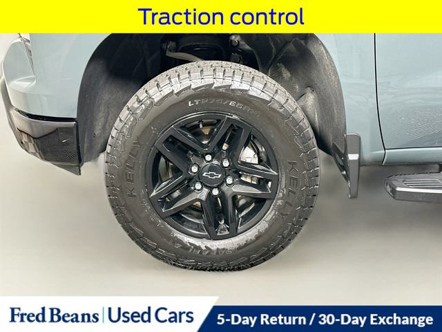 Used 2025 Chevrolet Silverado 1500 Custom Trail Boss w/ LPO, Dark Essentials Package AWD/4WD image 35