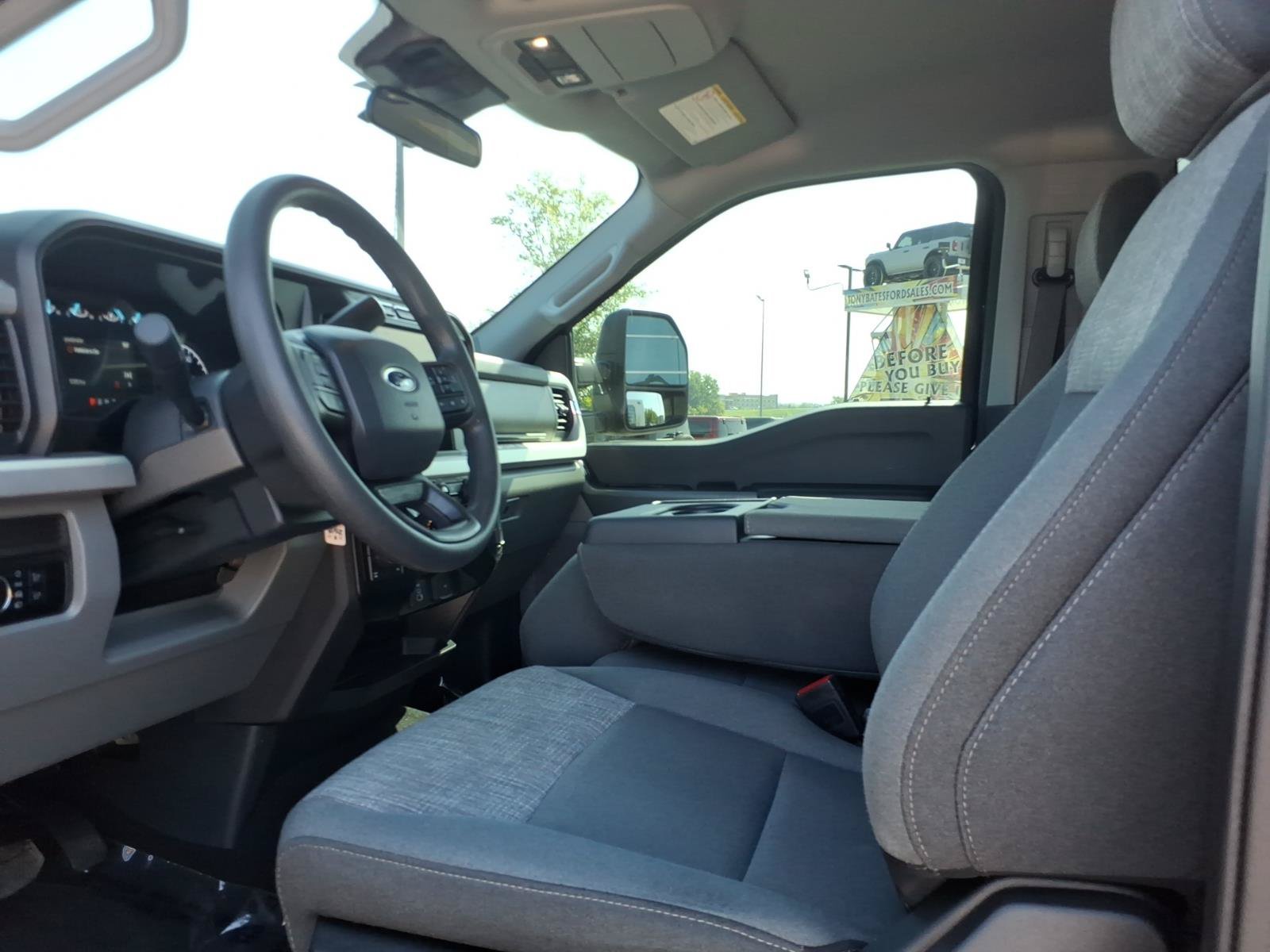 Certified 2024 Ford F250 XLT w/ Snow Plow Prep Package AWD/4WD image 10