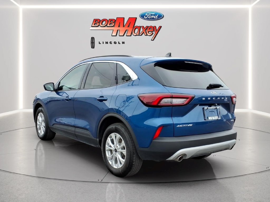 Certified 2023 Ford Escape Active AWD/4WD image 7
