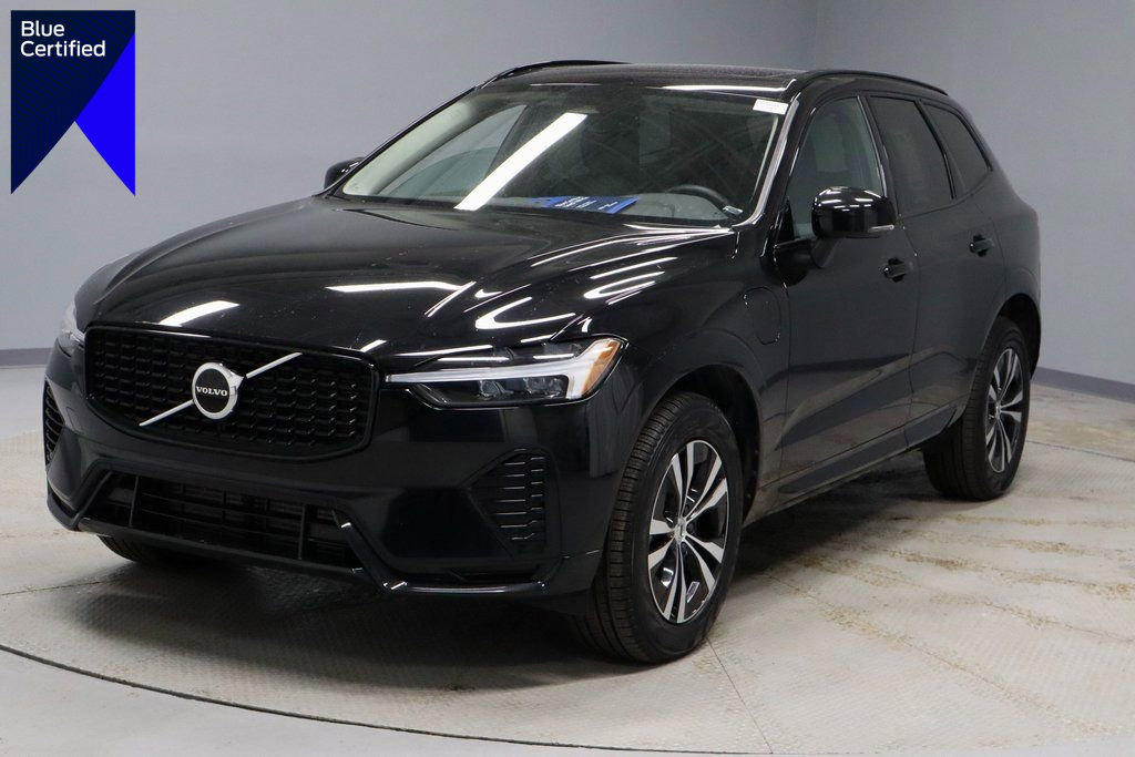 Used 2024 Volvo XC60 T8 Core image 1