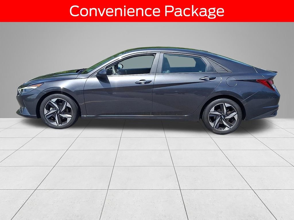Used 2023 Hyundai Elantra SEL w/ Convenience Package FWD image 7