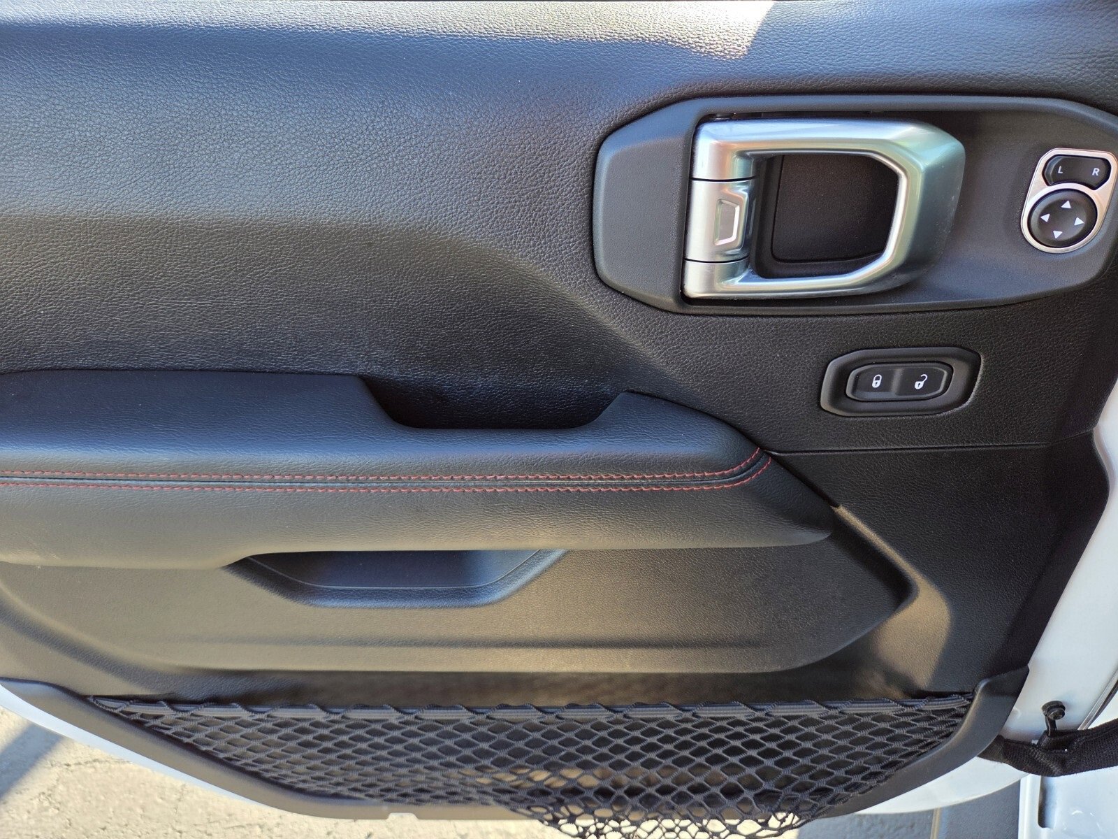 Used 2020 Jeep Wrangler Unlimited Rubicon w/ Quick Order Package 28Y Recon image 16