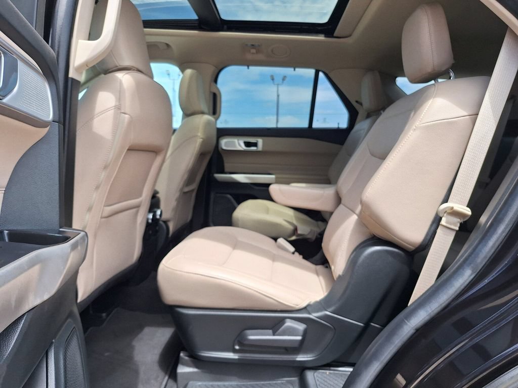 Certified 2023 Ford Explorer Limited w/ Limited Technology Package RWD image 12