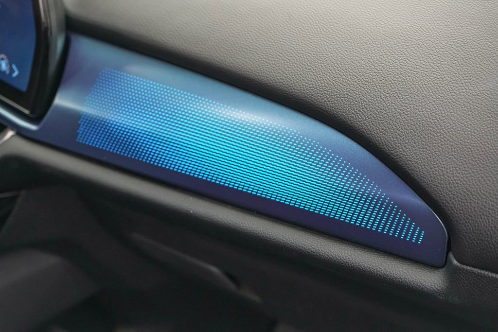 Used 2025 Chevrolet Equinox EV LT w/ Convenience Package image 30