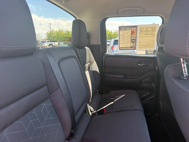Used 2025 Nissan Frontier SV RWD image 37