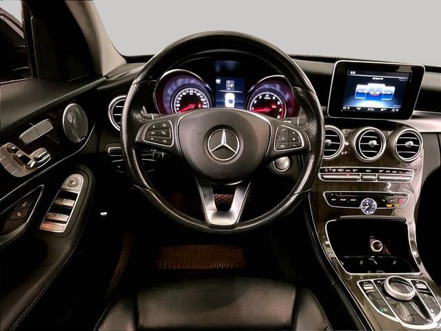 Used 2018 Mercedes-Benz C 300 4MATIC Sedan image 5