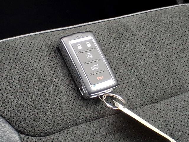 Used 2025 Jeep Grand Cherokee Altitude AWD/4WD image 22