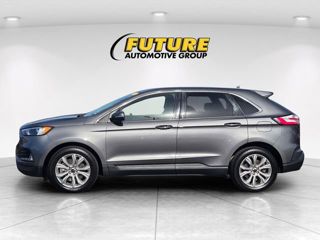Certified 2023 Ford Edge Titanium image 2