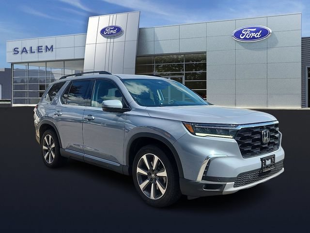Used 2023 Honda Pilot Elite image 1