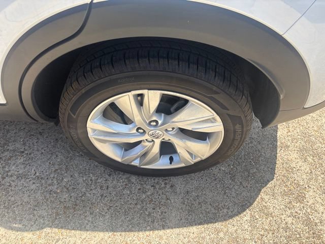 Used 2025 Buick Encore GX Preferred FWD image 11