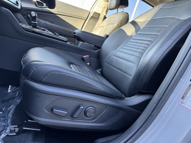 Used 2024 Kia Sportage SX image 12