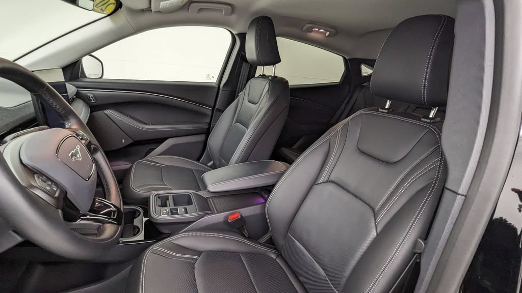 Certified 2025 Ford Mustang Mach-E Premium AWD/4WD image 2