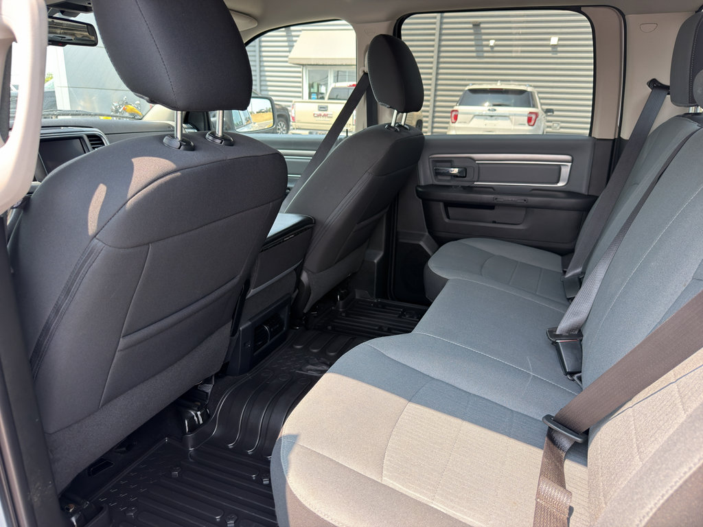 Used 2022 RAM 1500 Classic SLT w/ Electronics Group AWD/4WD image 7