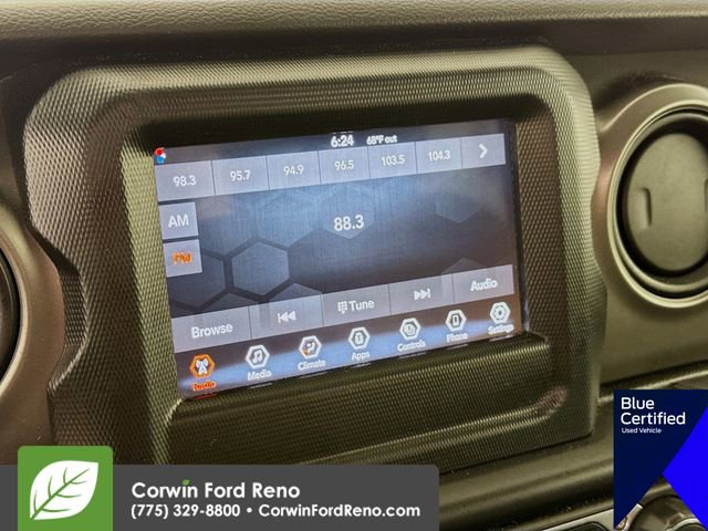 Used 2022 Jeep Gladiator Sport AWD/4WD image 17