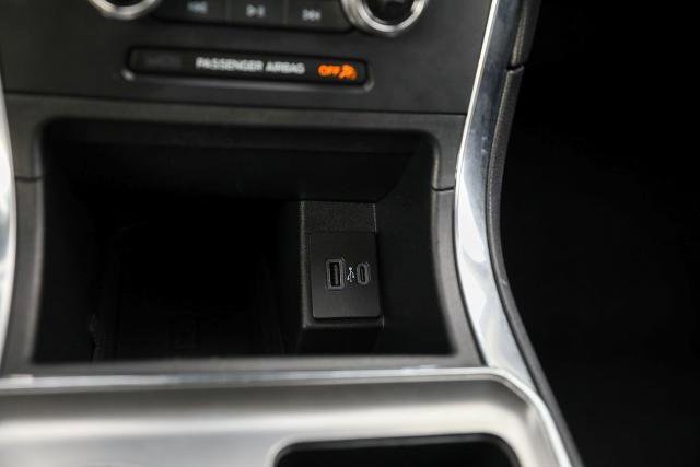 Certified 2024 Ford Edge Titanium image 39