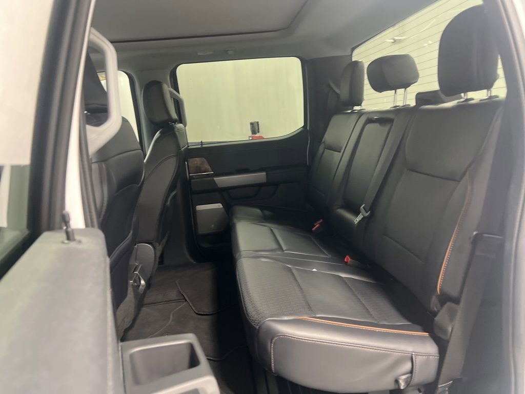 Certified 2025 Ford F350 Lariat w/ Camper Package image 12