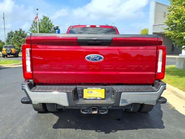 Certified 2024 Ford F350 Platinum w/ Tremor Off-Road Package AWD/4WD image 5