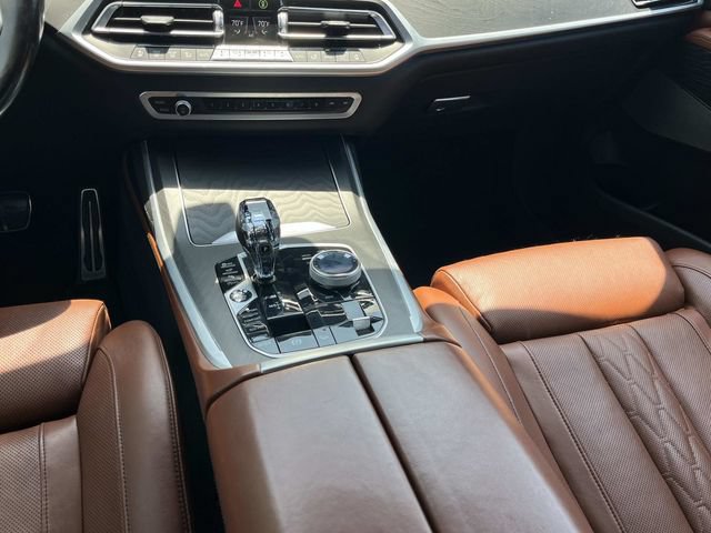 Used 2021 BMW X7 M50i AWD/4WD image 23