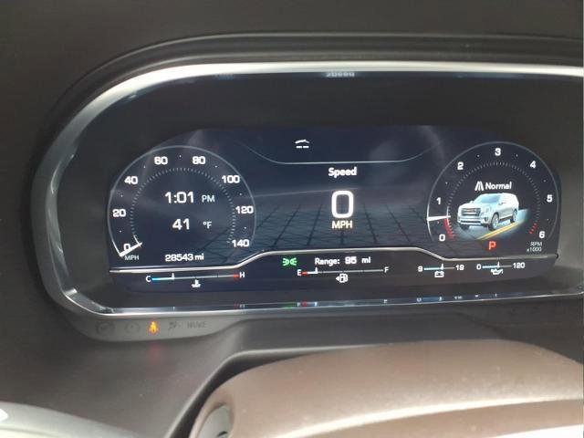 Used 2024 GMC Yukon XL SLT w/ SLT Premium Package image 22