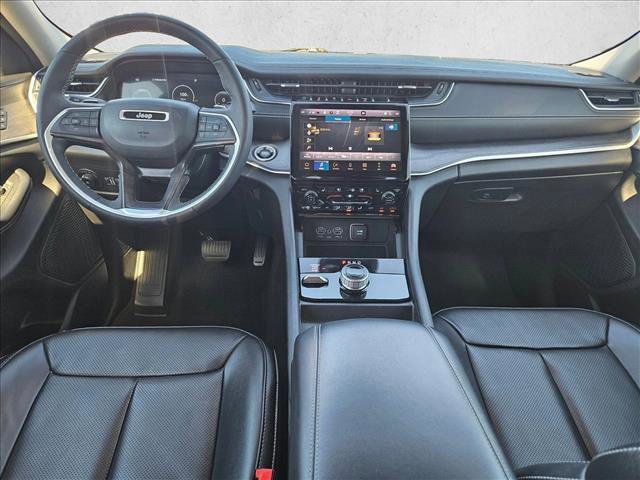 Used 2023 Jeep Grand Cherokee L Limited w/ Luxury Tech Group II image 20