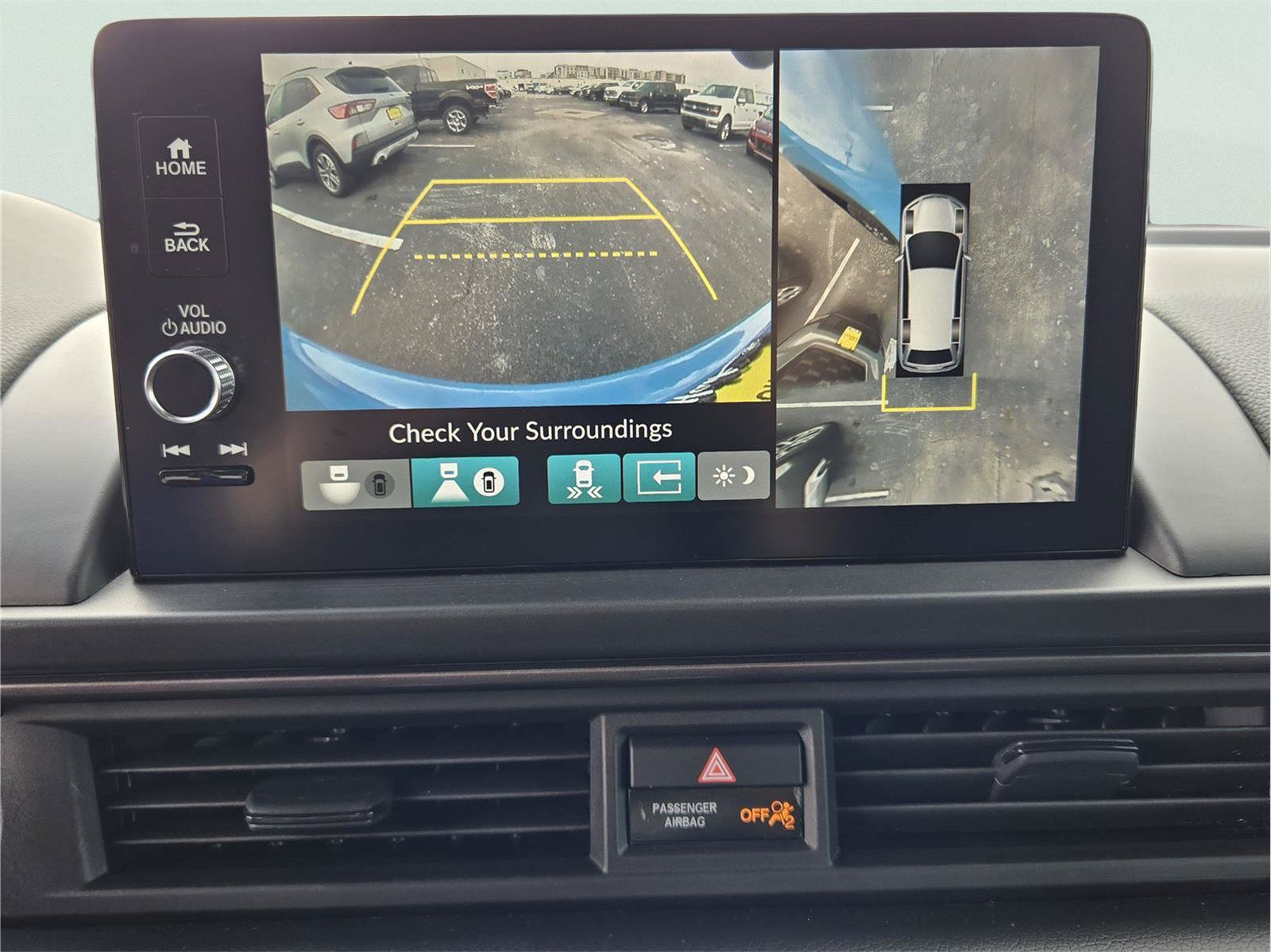 Used 2025 Honda Pilot TrailSport image 16