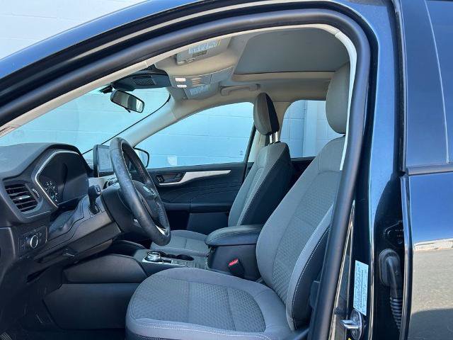 Certified 2022 Ford Escape SE w/ SE Sport Appearance Package AWD/4WD image 10