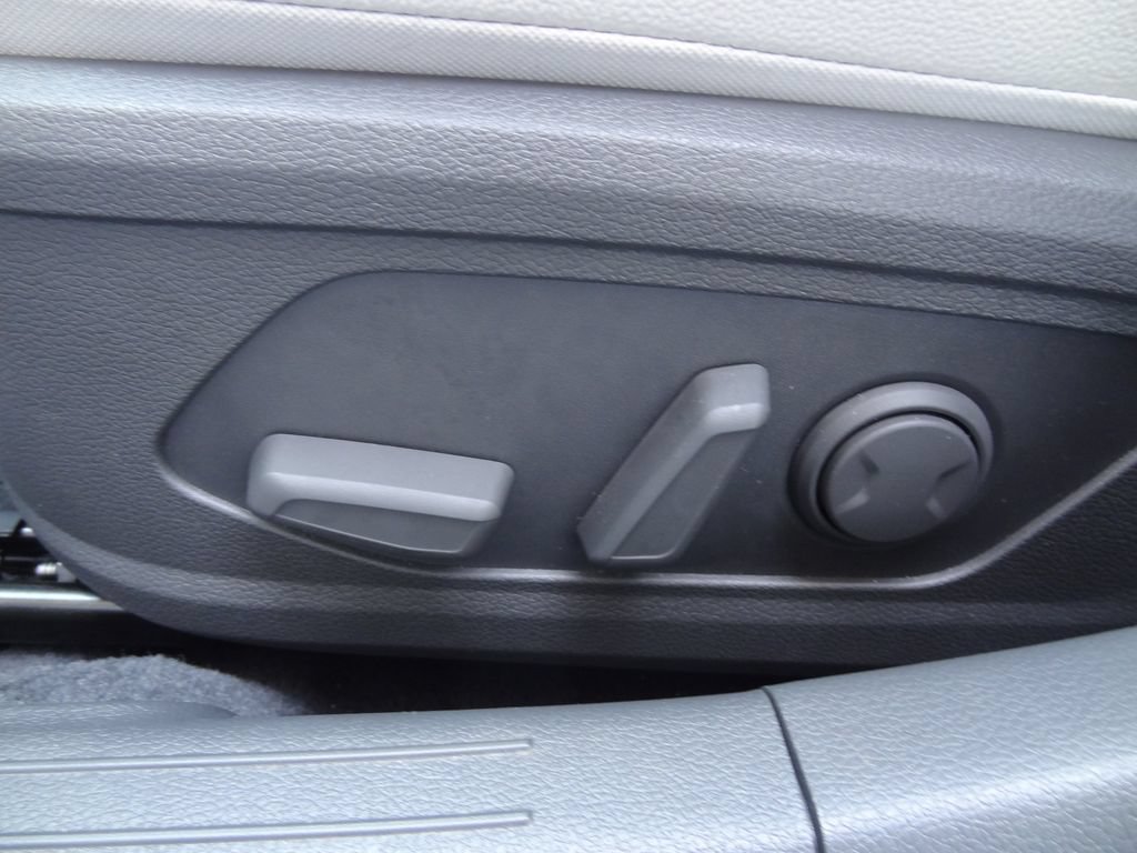 Used 2026 Hyundai Sonata Limited FWD image 7