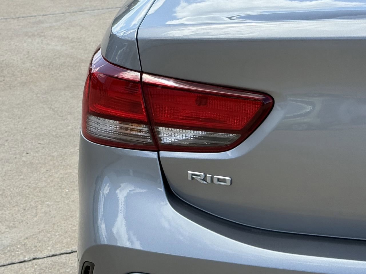 Used 2023 Kia Rio S FWD image 8