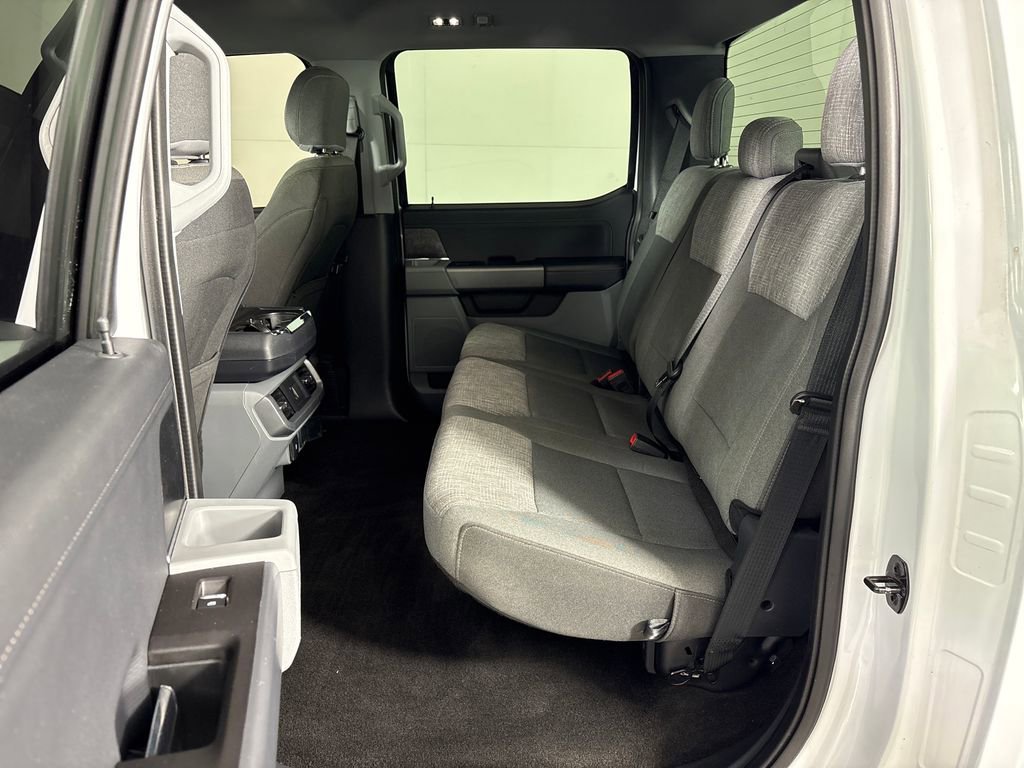 Certified 2021 Ford F150 XLT w/ Equipment Group 302A High image 33