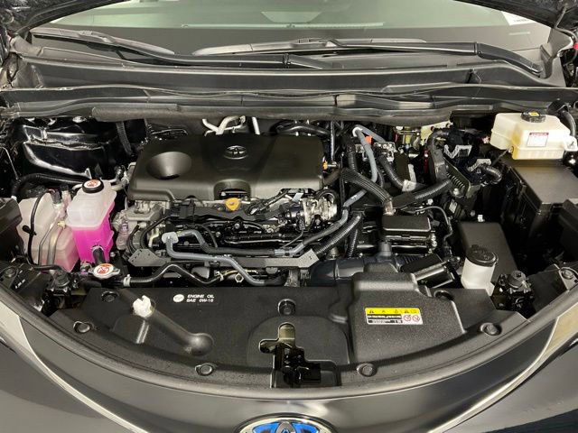 Used 2024 Toyota Sienna XLE image 9