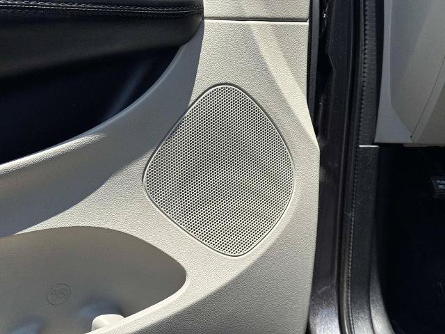 Used 2018 Dodge Grand Caravan SE w/ UConnect Hands-Free Group FWD image 18