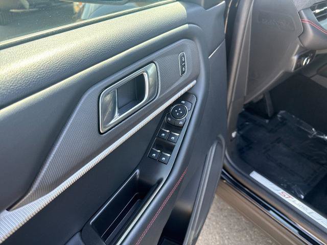 Certified 2025 Ford Explorer ST-Line AWD/4WD image 10