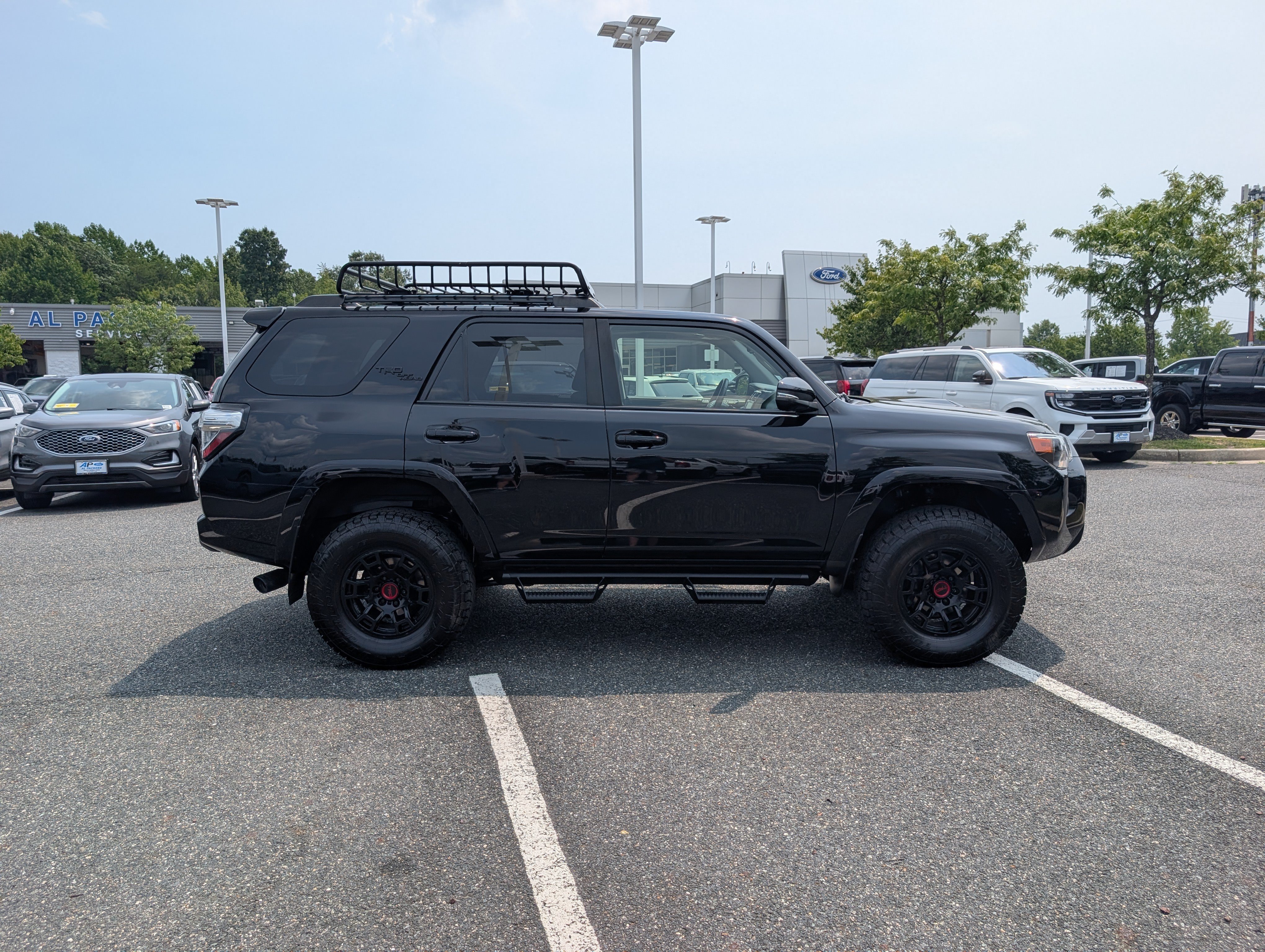 Used 2022 Toyota 4Runner TRD Off-Road Premium w/ TRD Black Wheel Package (TMS) AWD/4WD image 2
