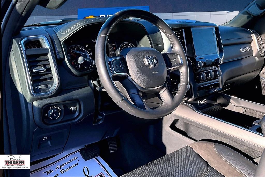 Used 2024 RAM 1500 Laramie AWD/4WD image 18