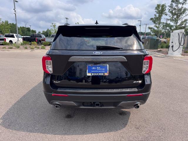 Certified 2023 Ford Explorer XLT w/ Equipment Group 202A AWD/4WD image 4