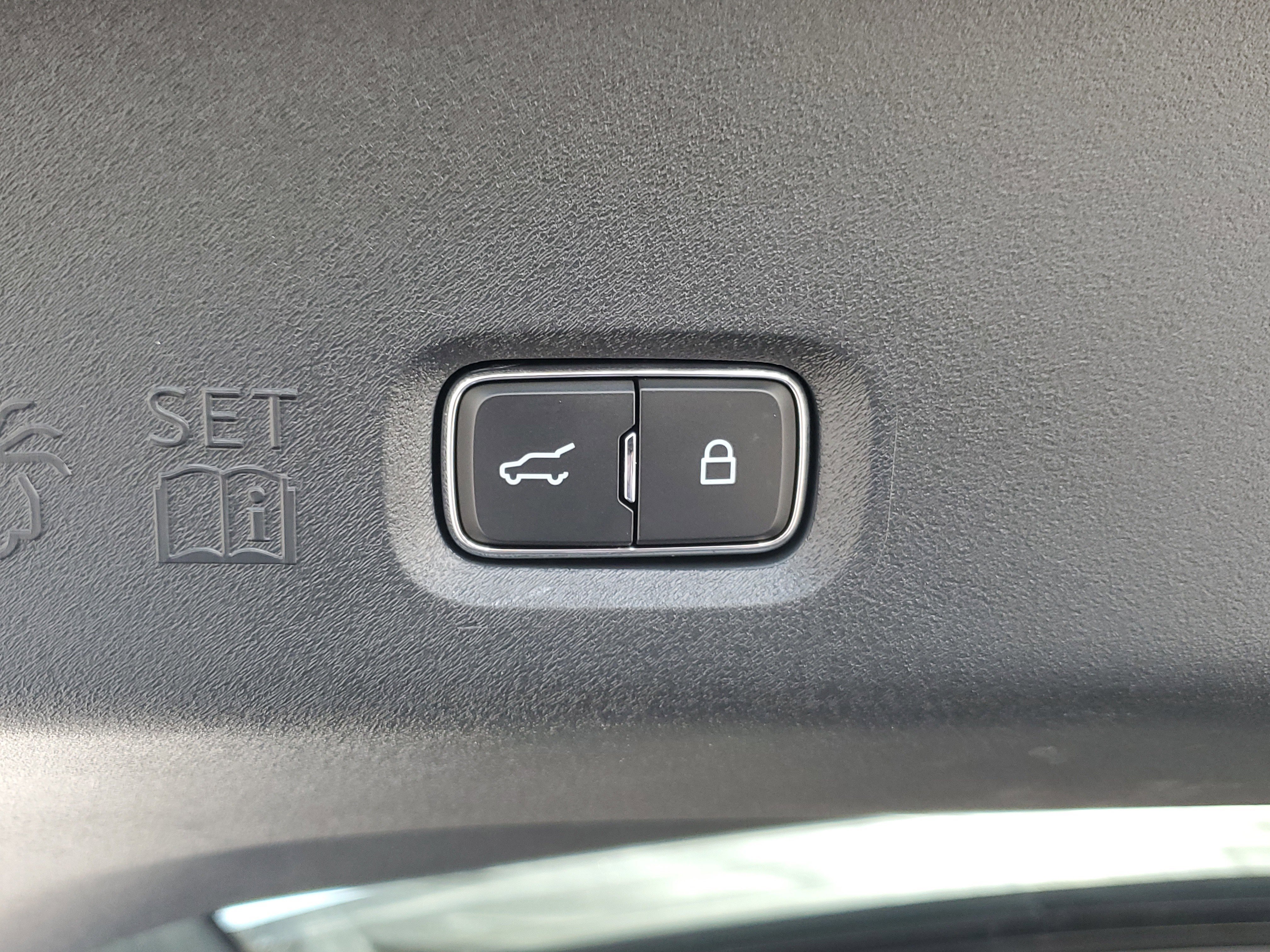 Certified 2025 Ford Expedition Active image 11