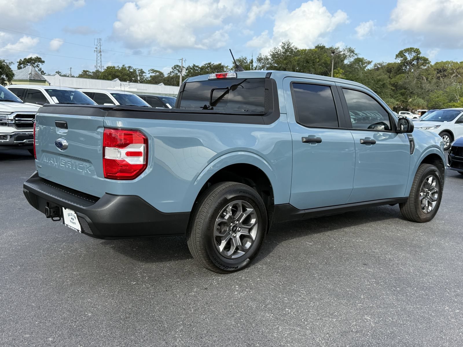 Certified 2023 Ford Maverick XLT FWD image 5