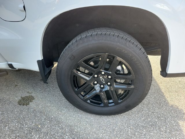 Used 2026 Chevrolet Silverado 1500 Custom RWD image 12