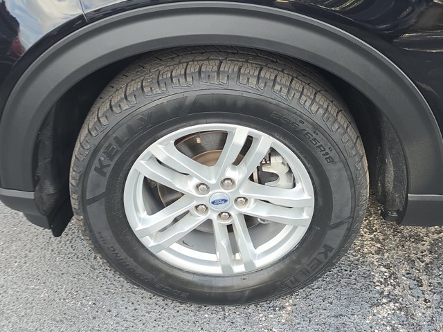 Certified 2023 Ford Explorer XLT RWD image 11