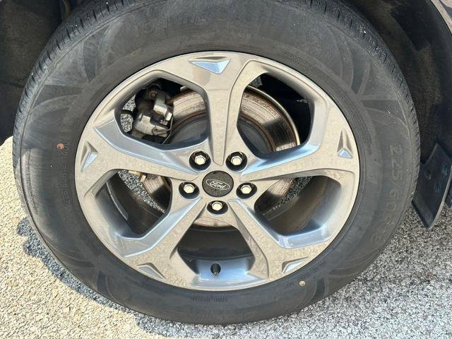 Certified 2024 Ford Escape ST-Line AWD/4WD image 7