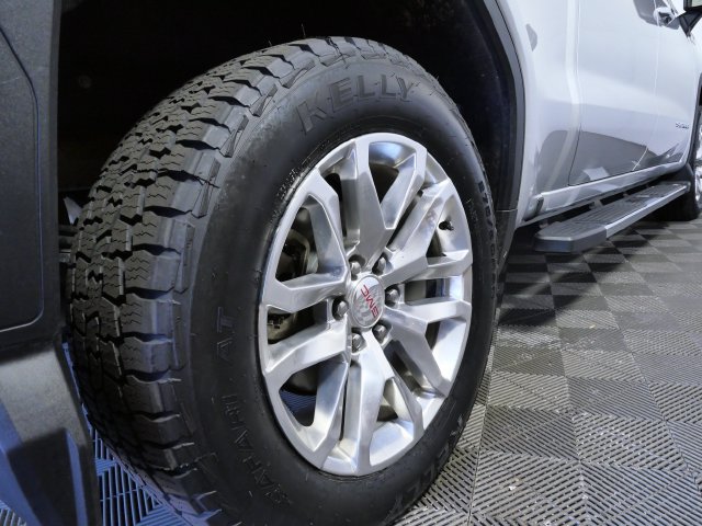 Used 2019 GMC Sierra 1500 SLT w/ SLT Premium Package AWD/4WD image 10