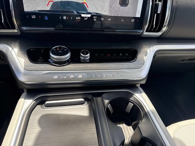 Certified 2025 Ford Expedition Max Platinum AWD/4WD image 27