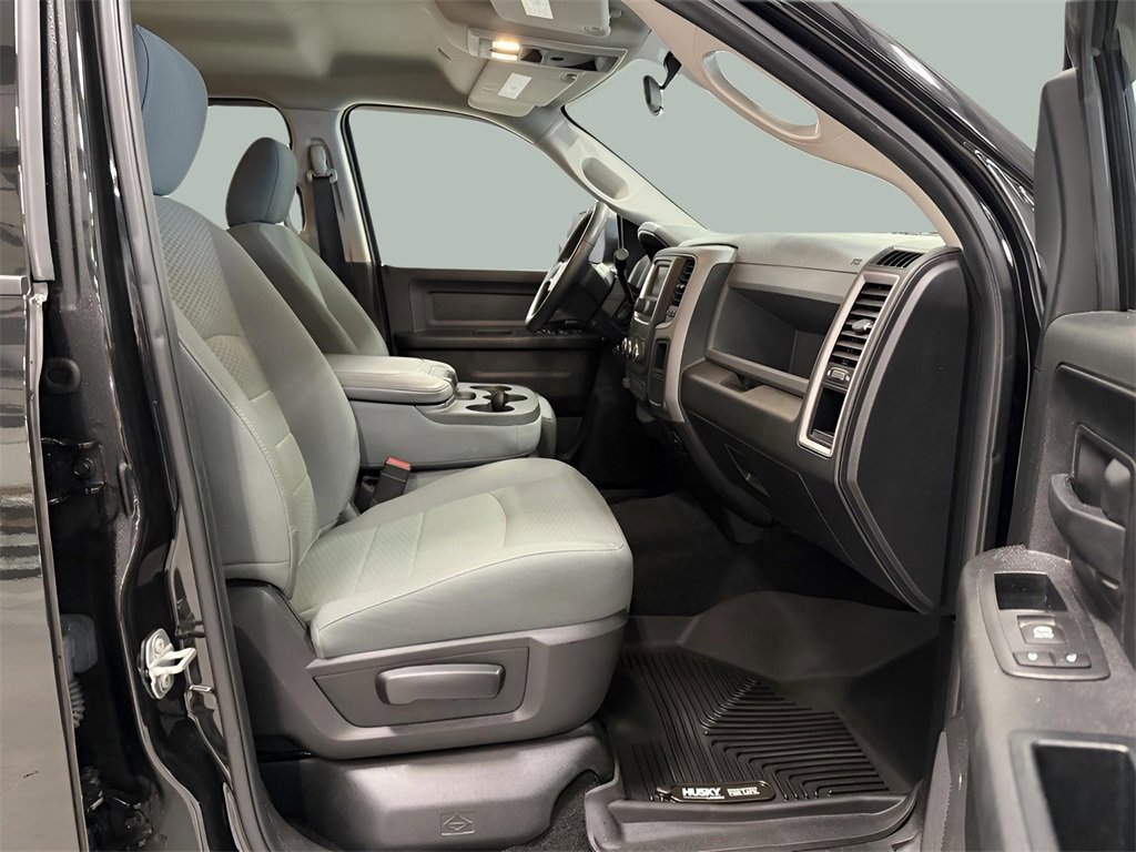 Used 2017 RAM 3500 Tradesman w/ Chrome Appearance Group image 24