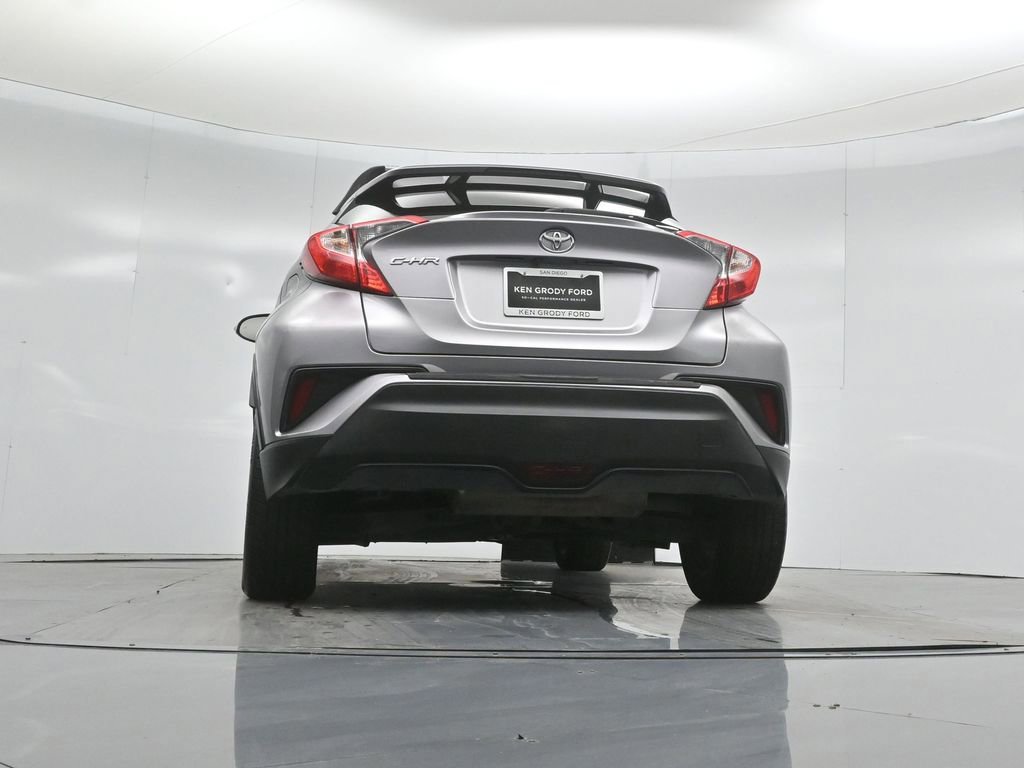 Used 2018 Toyota C-HR XLE FWD image 19