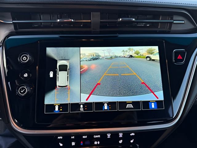 Used 2023 Chevrolet Bolt LT w/ Infotainment Package image 30