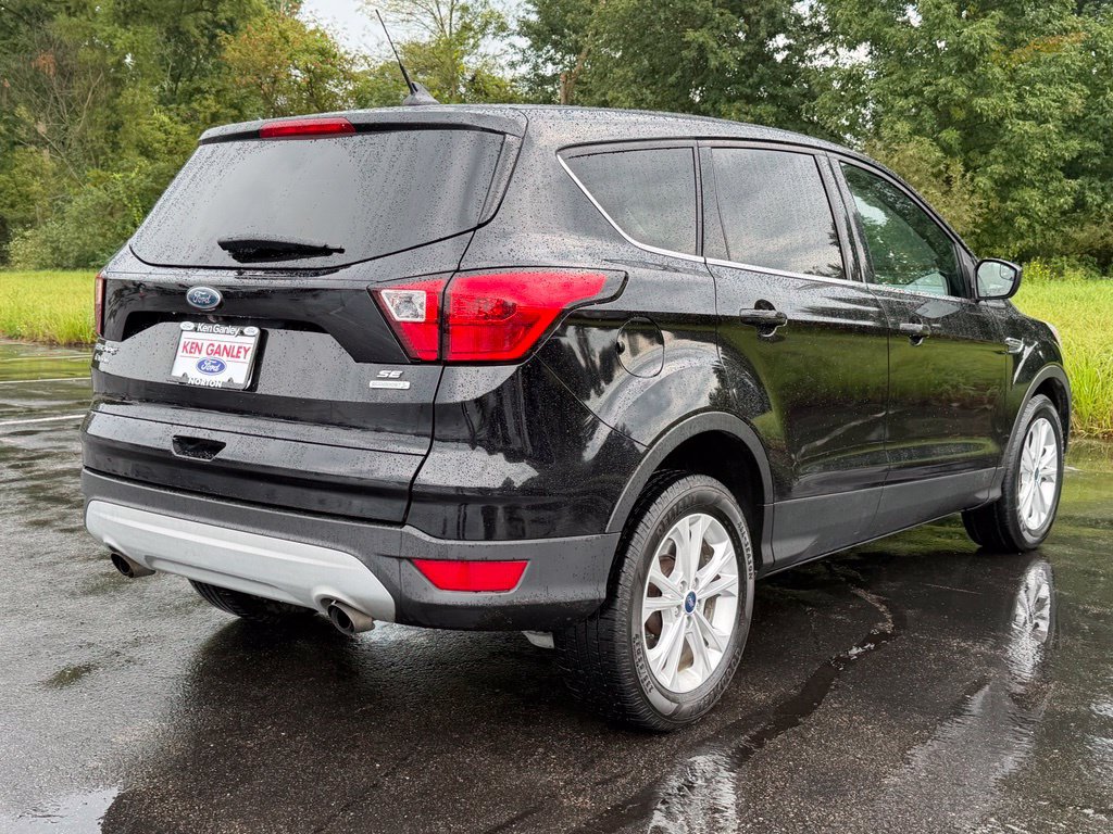 Certified 2019 Ford Escape SE FWD image 8