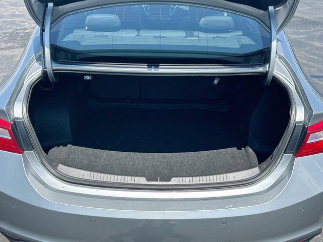 Used 2024 Chevrolet Malibu LT FWD image 32