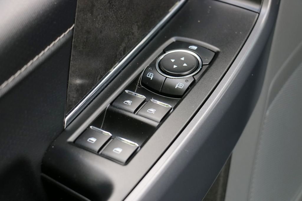 Certified 2025 Ford F150 XLT w/ Equipment Group 301A Standard image 15