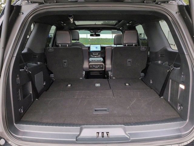 Certified 2023 Ford Expedition Limited image 12