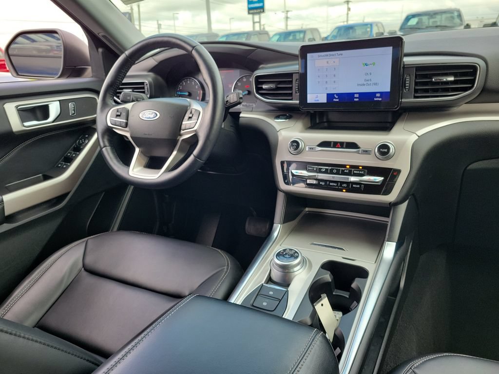 Certified 2023 Ford Explorer XLT w/ Equipment Group 202A AWD/4WD image 13